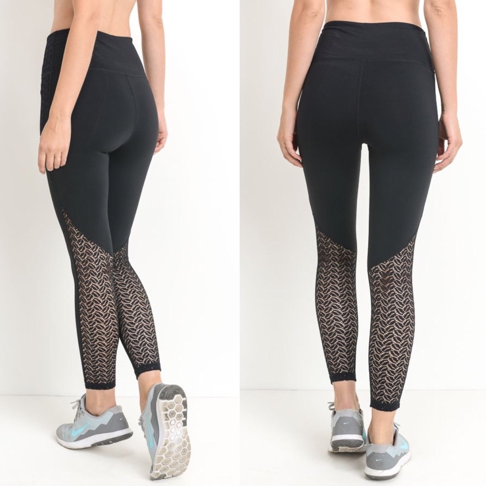 Black Mesh Detail Active Leggings - Picture 3 of 5